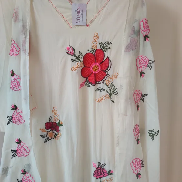 White_And_Red_Pure_Mul_Cotton_Suit_Set_For_Women