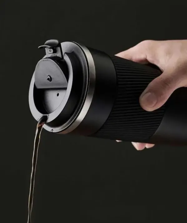 Premium_600ml_Insulated_Coffee_Travel_Mug__Double_Walled_Stainless_Steel__Leak_Proof_&_Car_Friendly_Coffee_Tumbler_with_Anti_Slip_Black_Silicone_Grip__Perfect_for_Home_Office__and_Outdoor_Travel