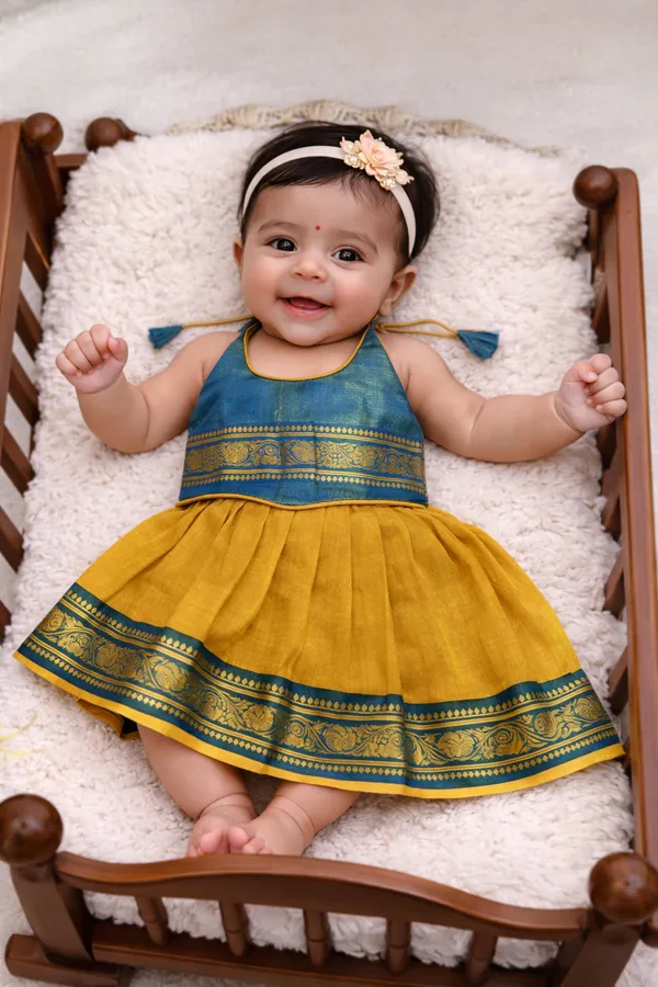 Blue_Traditional_Sleeveless_Pattu_Pavadai_Ethnic_Dress_For_Baby_Girls