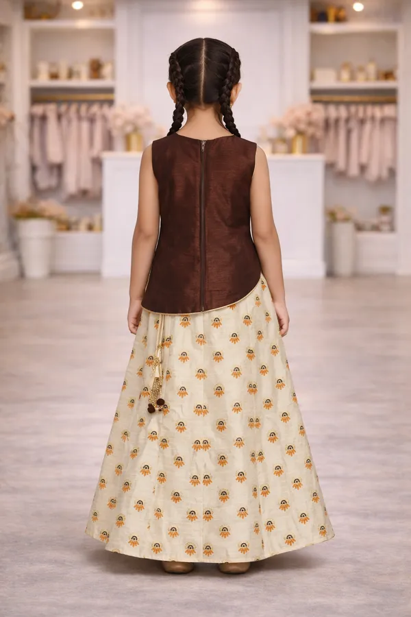 Girls_Brown_And_Cream_Ethnic_Lehenga_Choli_Set