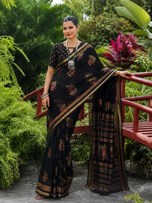 Midnight_Black_Floral_Saree