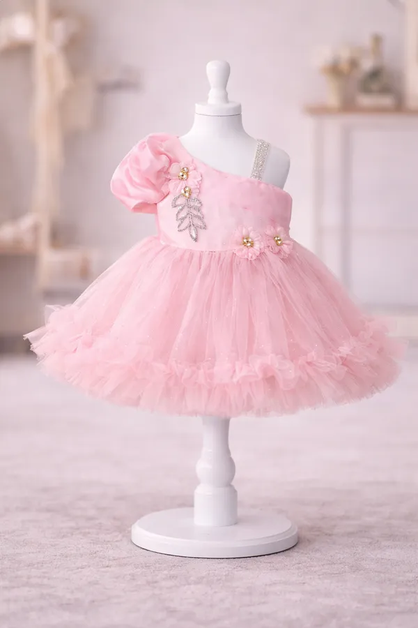Pink_Tulle_Flower_Girl_Dress_With_Embellished_Shoulder