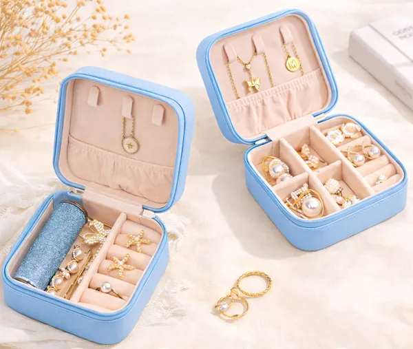 Portable_Travel_Jewelry_Organizer_Box_-_Blue