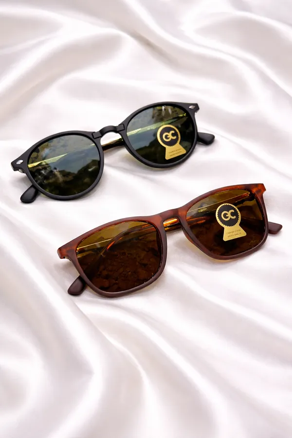 Foldable_Flip-Up_Sunglasses_-_Set_Of_2_(Black_&_Brown_Tortoise)
