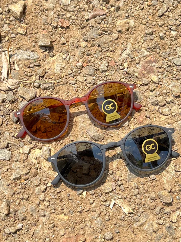 Kids_Flag_Whistle_Novelty_Sunglasses_-_Uv_Protection_Eyewear