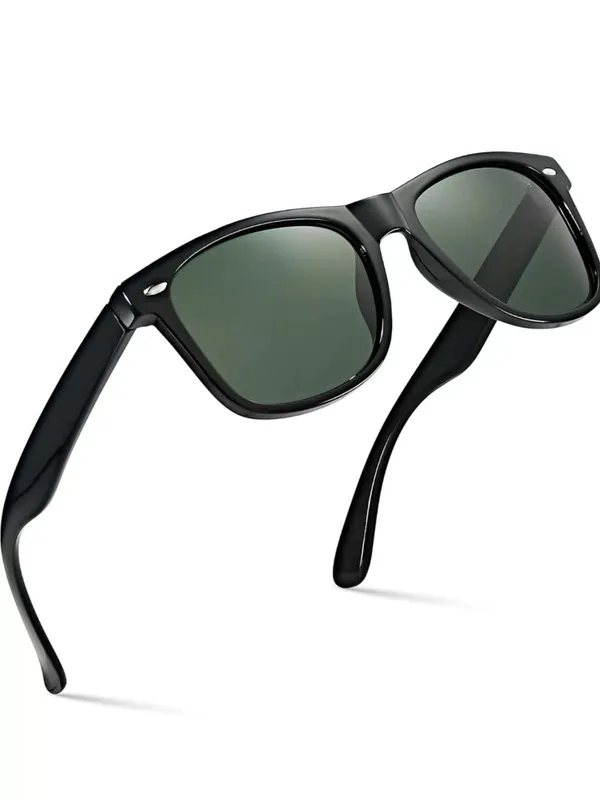 Combo_Of_Plain_Black_Baseball_Cap_And_Wayfarer_Sunglasses