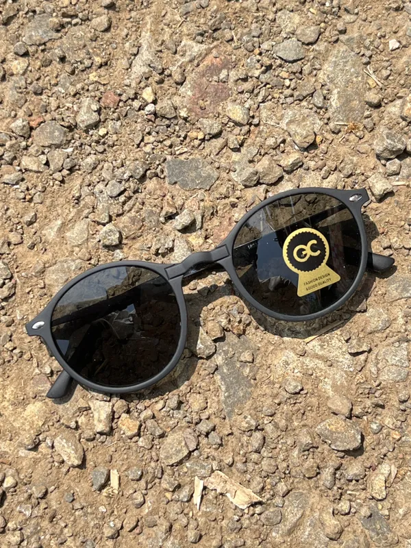 Black_Sunglasses_With_Yellow_Sticker(Pack_Of_2)