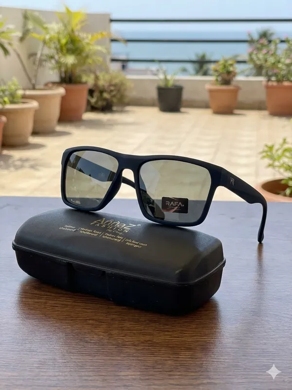 Stylish_Polarized_Blue_And_Grey_Premium_Sunglass_For_Men