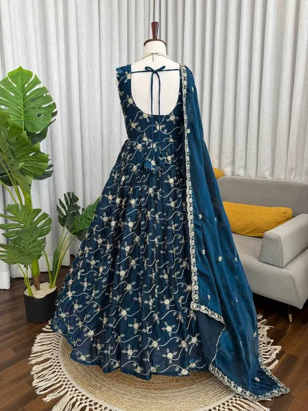 Blue_Fendy_Silk_Elegant_Ethnic_Festivals_Gown_For_Women