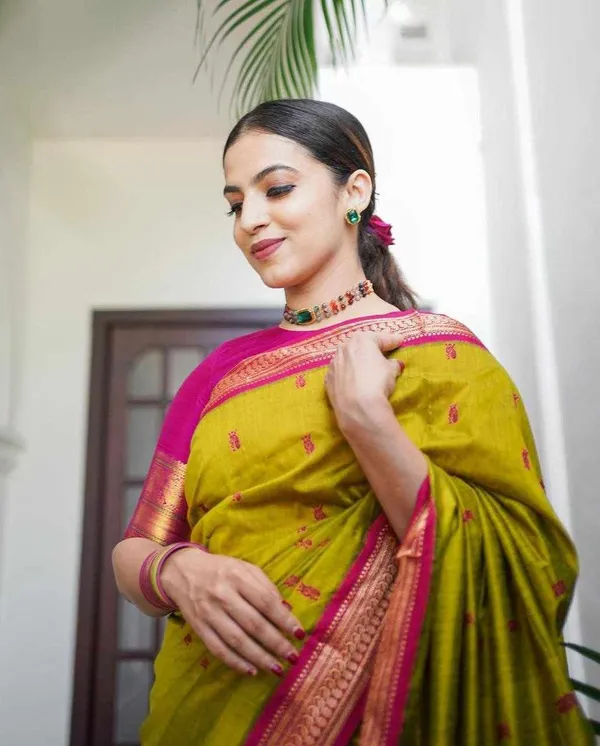 Yellow_Lichi_Silk_Festive_Charm_Crafted_Saree_For_Women