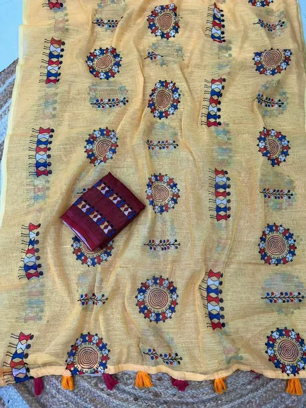 Cream_Cotton_Animal_Pattern_Saree_For_Women
