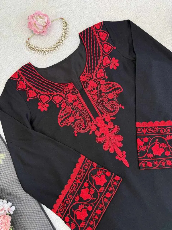 Black_Cotton_And_Rayon_Premium_Elegance_Charming_Dress_For_Women
