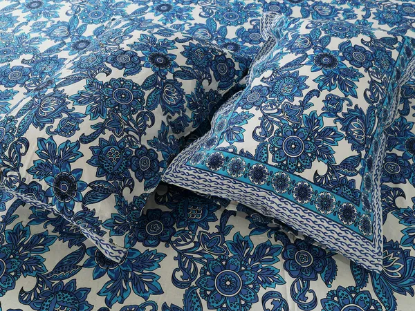 Blue_100%_Cotton_Designer_Cotton_Double__BedsheetKing_Size_With_Pillow_Covers_(108X108_Inches)