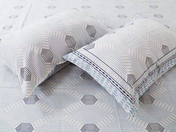 White_100%_Cotton_Jaipuri_Print_King_Size_Cotton_Double__Bedsheet(108X108_Inches)