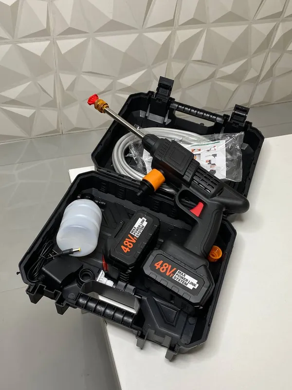 Techtroniixx_Water_Pressure_Gun_With_Dual_48_V_Battery