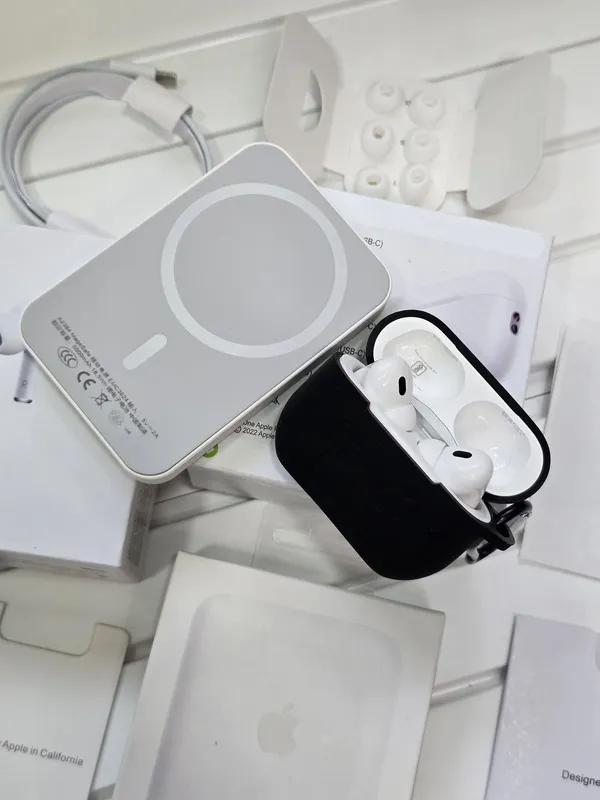 Techtroniixx_Magsafe_5000_Mah_And_Pro_2_Combo