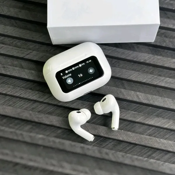 Techtroniixx_Airpods_Pro_2_With_Display_Control