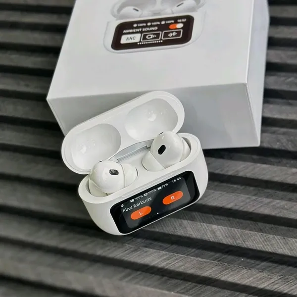 Techtroniixx_Airpods_Pro_2_With_Display_Control
