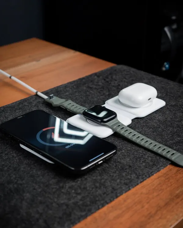 Techtroniixx_3_In_1_Wirless_Charging_Pad