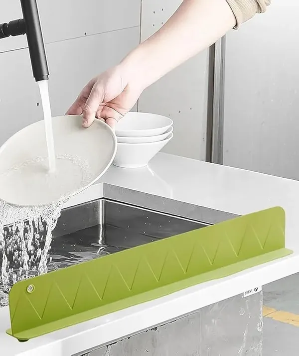 Silicone_Sink_Splash_Guard_For_Kitchen_48_X_8_Cm