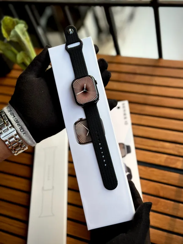 Series_11_With_Double_Amazing_Straps