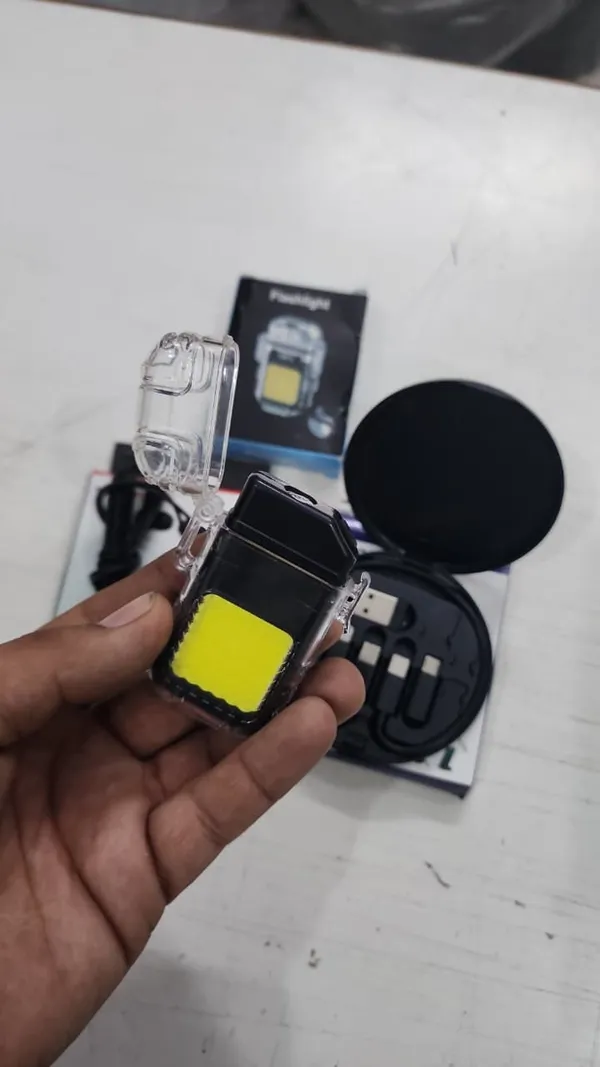 Multifunctional_Combo_Tyoe_C_Wired_Earphones_And_Data_Cable_Set_And_Emergency_Flash_Light