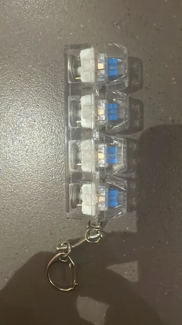 Led_Keyboard_Fidget_Keychain_Mini_Mechanical_Click_Fun