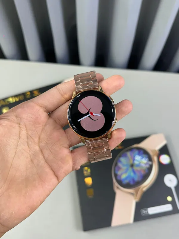 Active_2_Smart_Watch_With_7_Straps