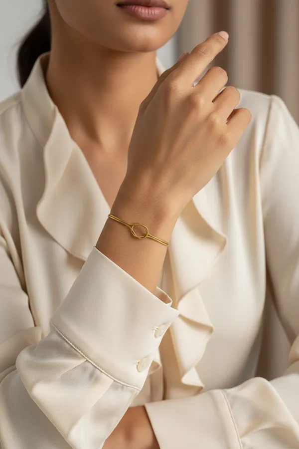 Minimalist_Infinity_Knot_Snake_Chain_Bracelet