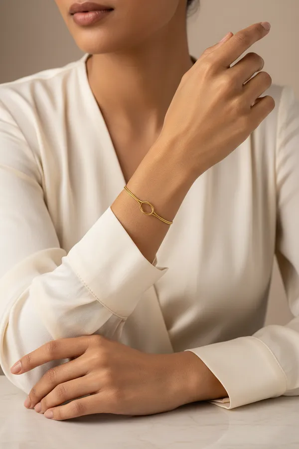 Minimalist_Infinity_Knot_Snake_Chain_Bracelet
