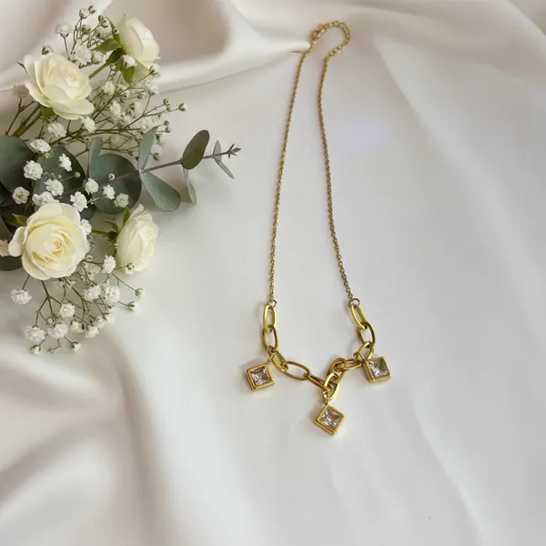 Gold_Charm_Link_Necklace