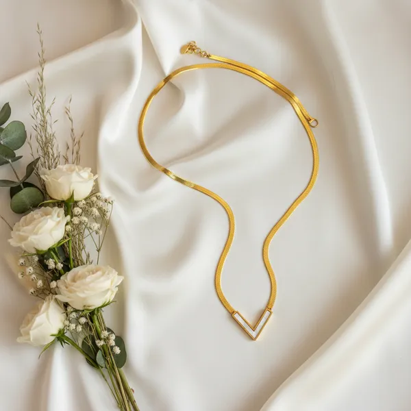 Mother_Of_Pearl_V_Herringbone_Necklace
