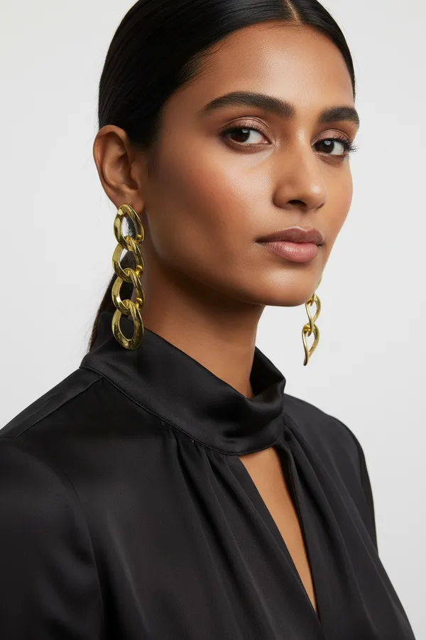 Gold_Graduated_Interlocking_Hoop_Drop_Earrings