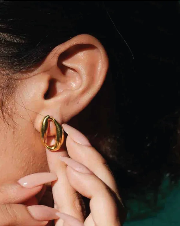 Wild_Curve_Earrings