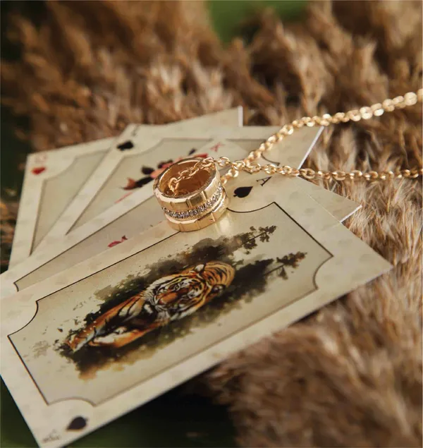 Dual_Harmony_Pendant_Necklace