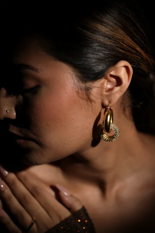 Lustre_Luxe_Crystal_Hoop_Earrings