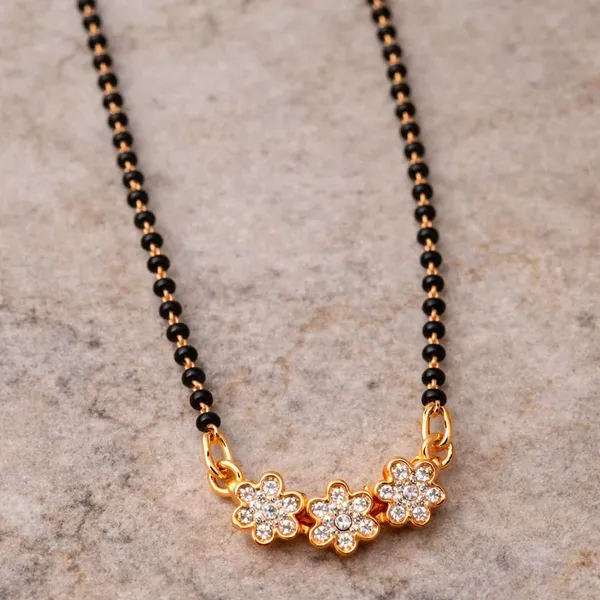 Elegant_Floral_Diamond_Studded_Mangalsutra_With_Black_Bead_Chain