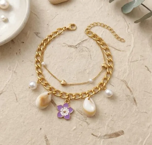 Golden_Chain_Bracelet_With_Pearl_And_Purple_Flower_Charms