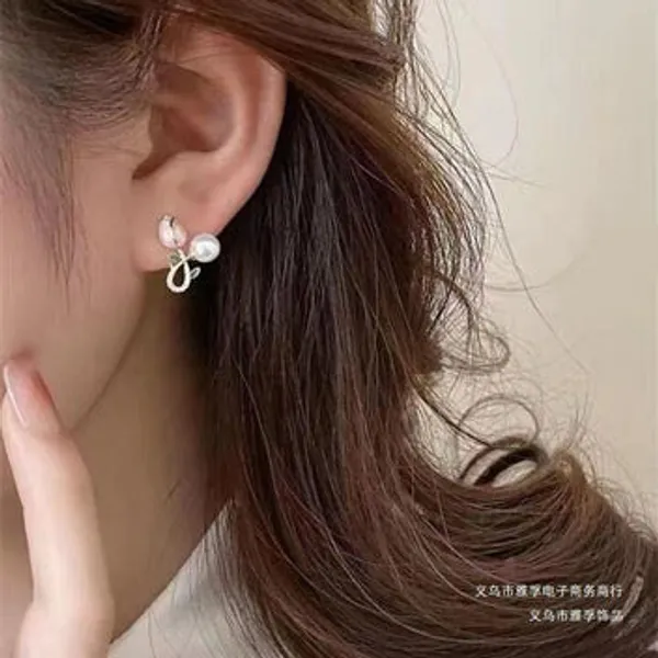 Elegant_Pearl_Drop_Floral_Earrings_With_Pink_Tulip_And_Gold_Rose_Design