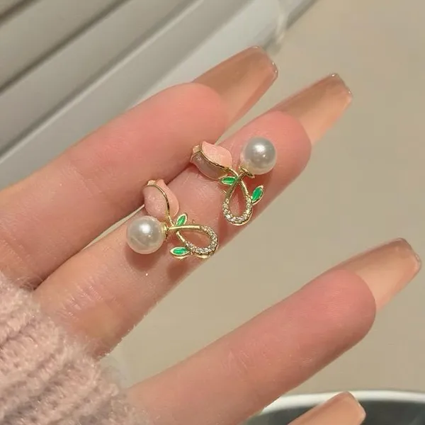 Elegant_Pearl_Drop_Floral_Earrings_With_Pink_Tulip_And_Gold_Rose_Design