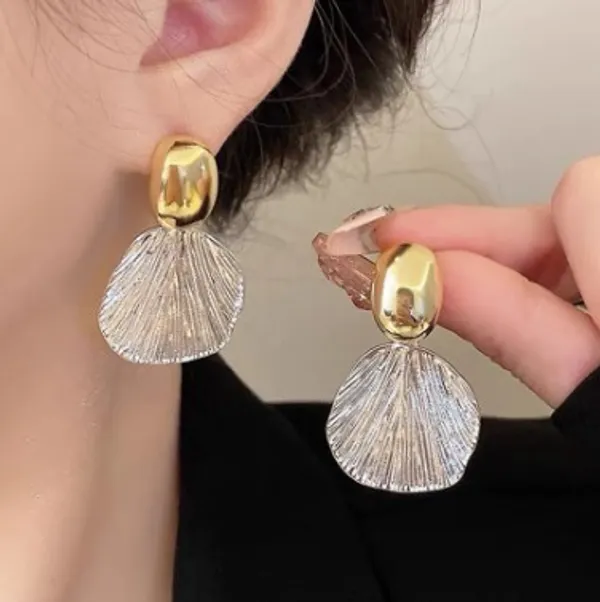 Two_Tone_Shell_Drop_Earrings_With_Gold_Stud