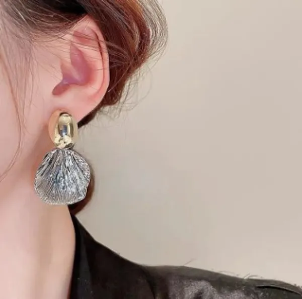 Two_Tone_Shell_Drop_Earrings_With_Gold_Stud
