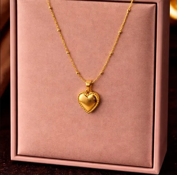 Hammered_Heart_Pendant_Gold_Toned_Necklace_With_Beaded_Chain