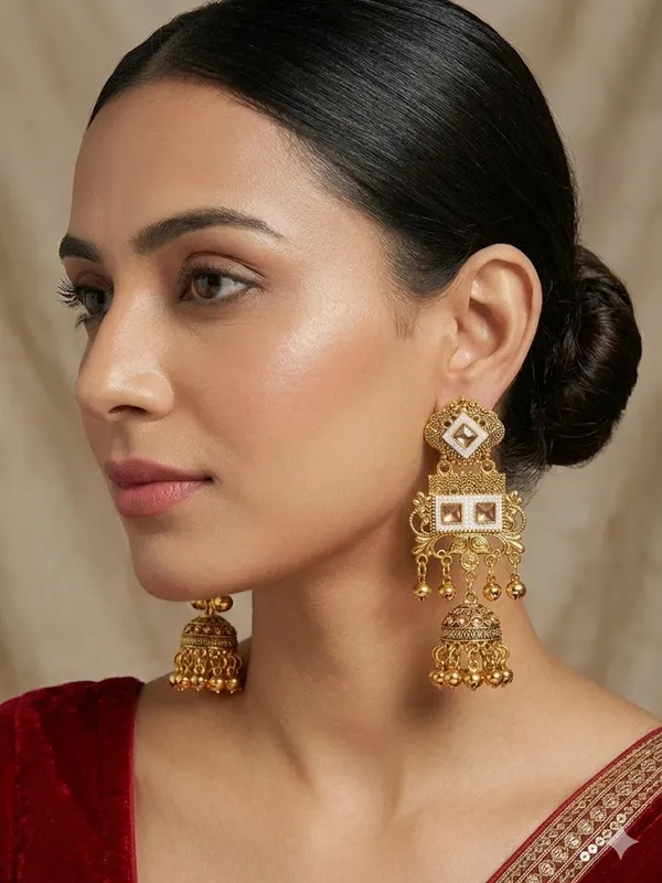 Gold_Toned_Kundan_Jhumka_Earrings_With_White_Stones