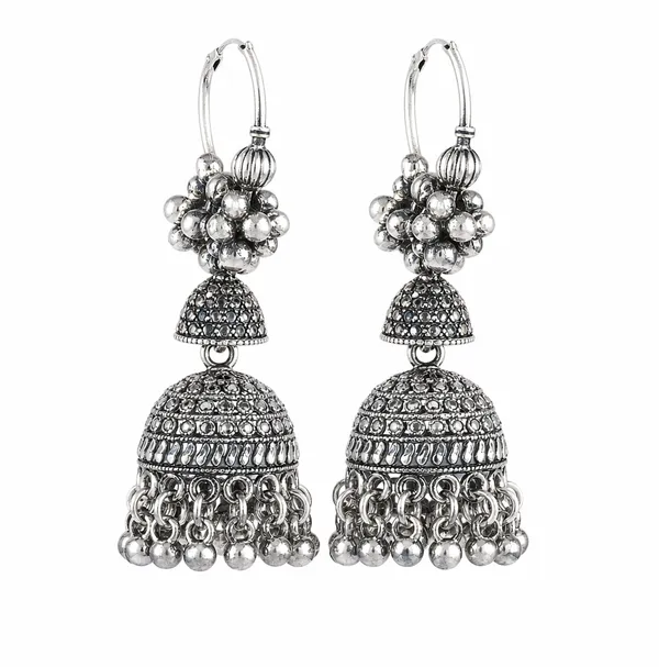 Oxidized_Silver_Jhumka_Earrings_With_Intricate_Tribal_Design