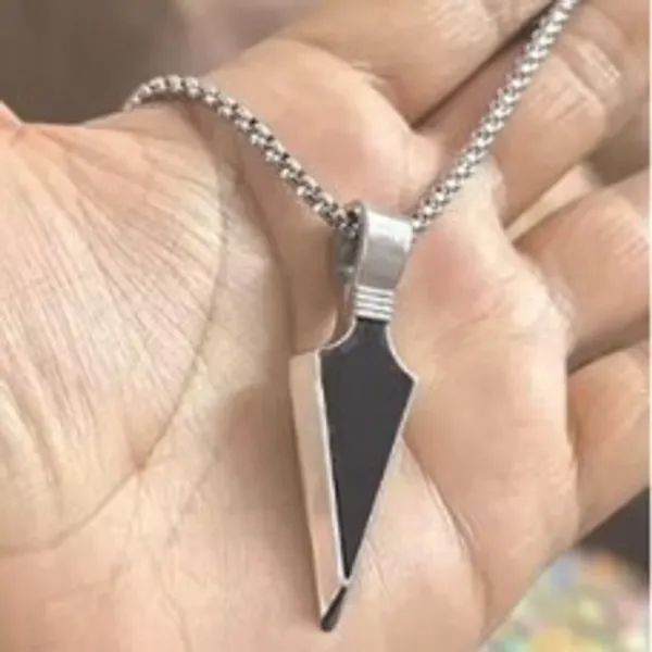 Black_Arrowhead_Pendant_Necklace_For_Men_With_Silver_Ball_Chain