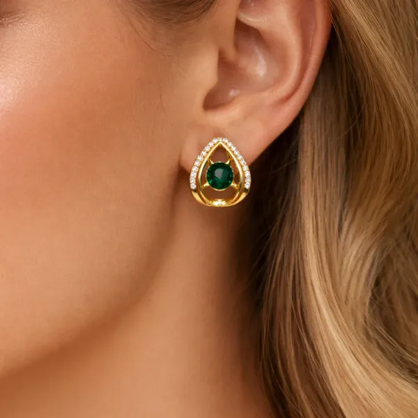 Elegant_Teardrop_Emerald_Stud_Earrings_With_Gold_Finish