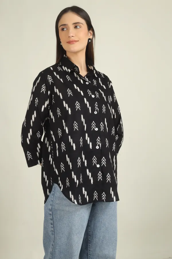 Black_Cotton_Relaxed_Fit_Arrow_Print_Shirt_For_Women