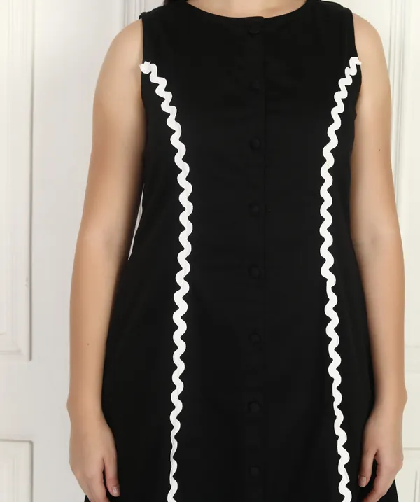 Women_Black_Dress