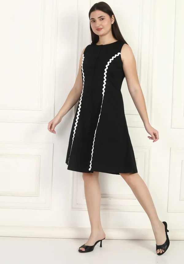Women_Black_Dress